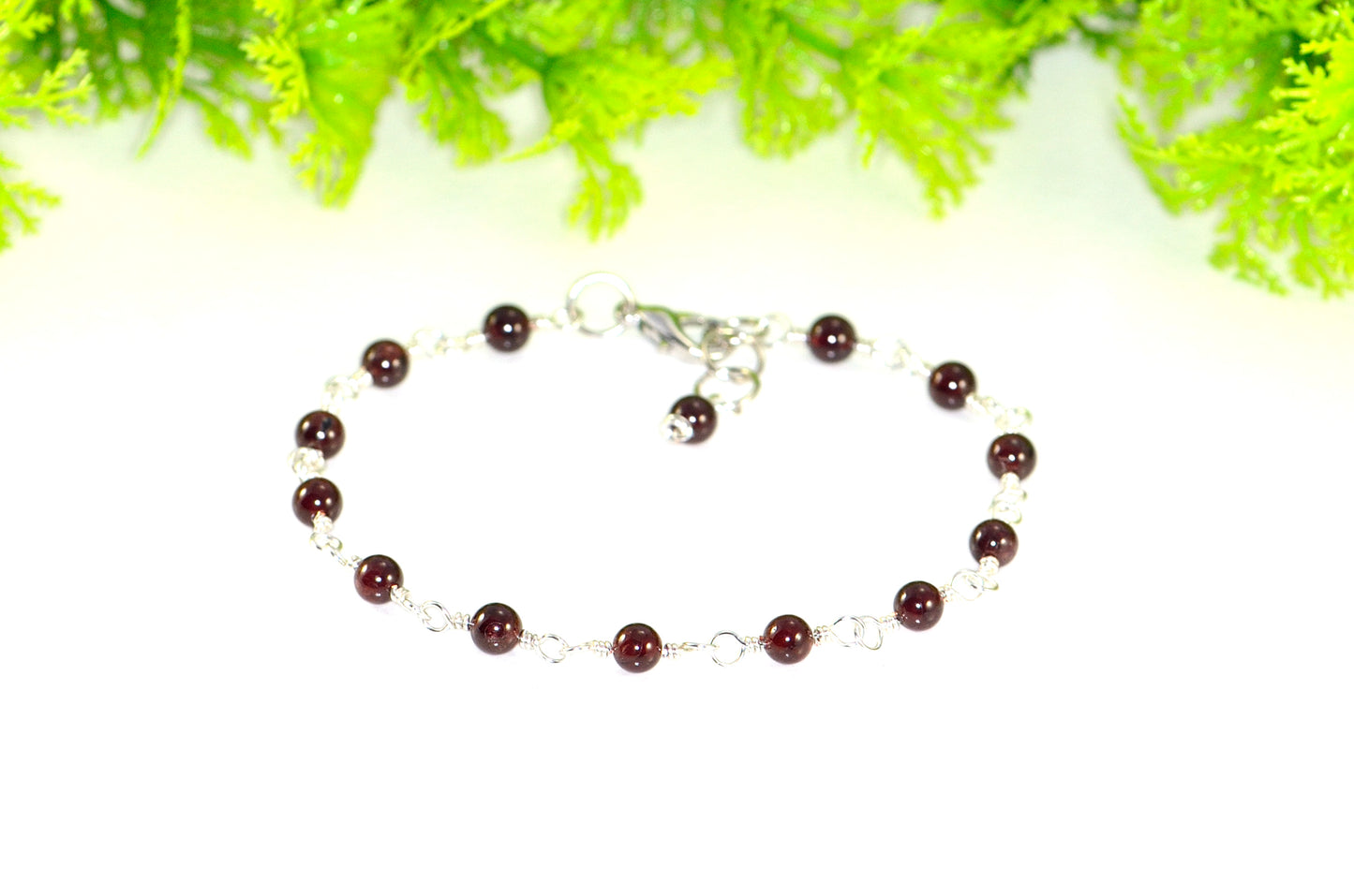 4mm Garnet Link Anklet with clasp.