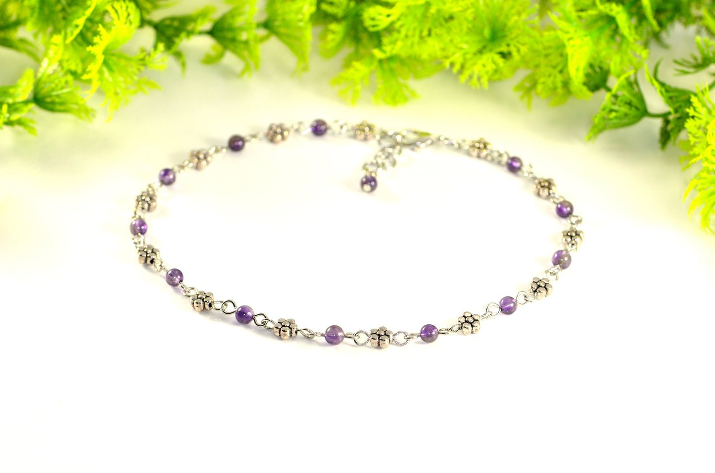 Tibetan Silver Flower and Amethyst Choker Necklace for women.